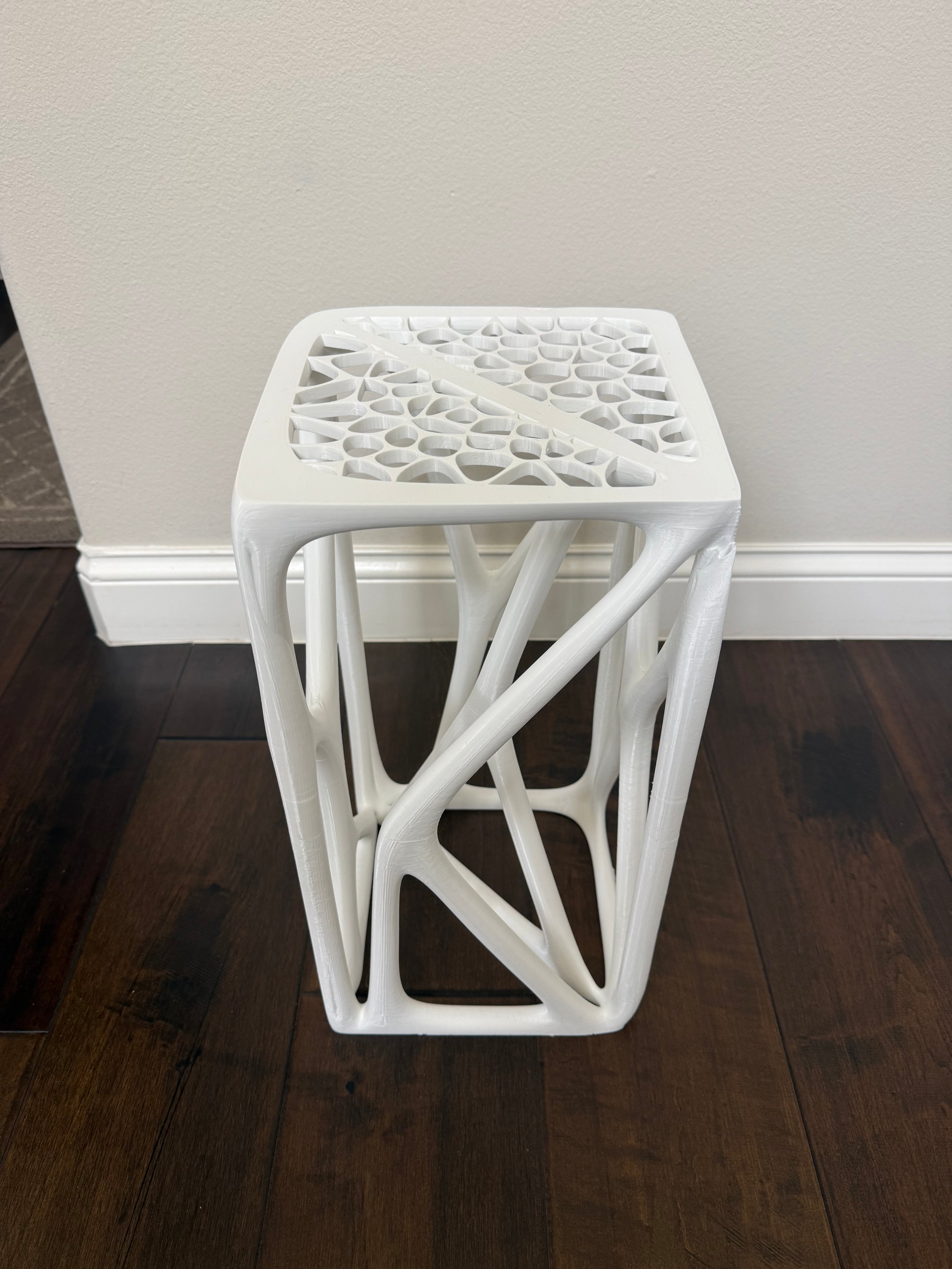 Voronoi Nightstand - Modern Accent Table