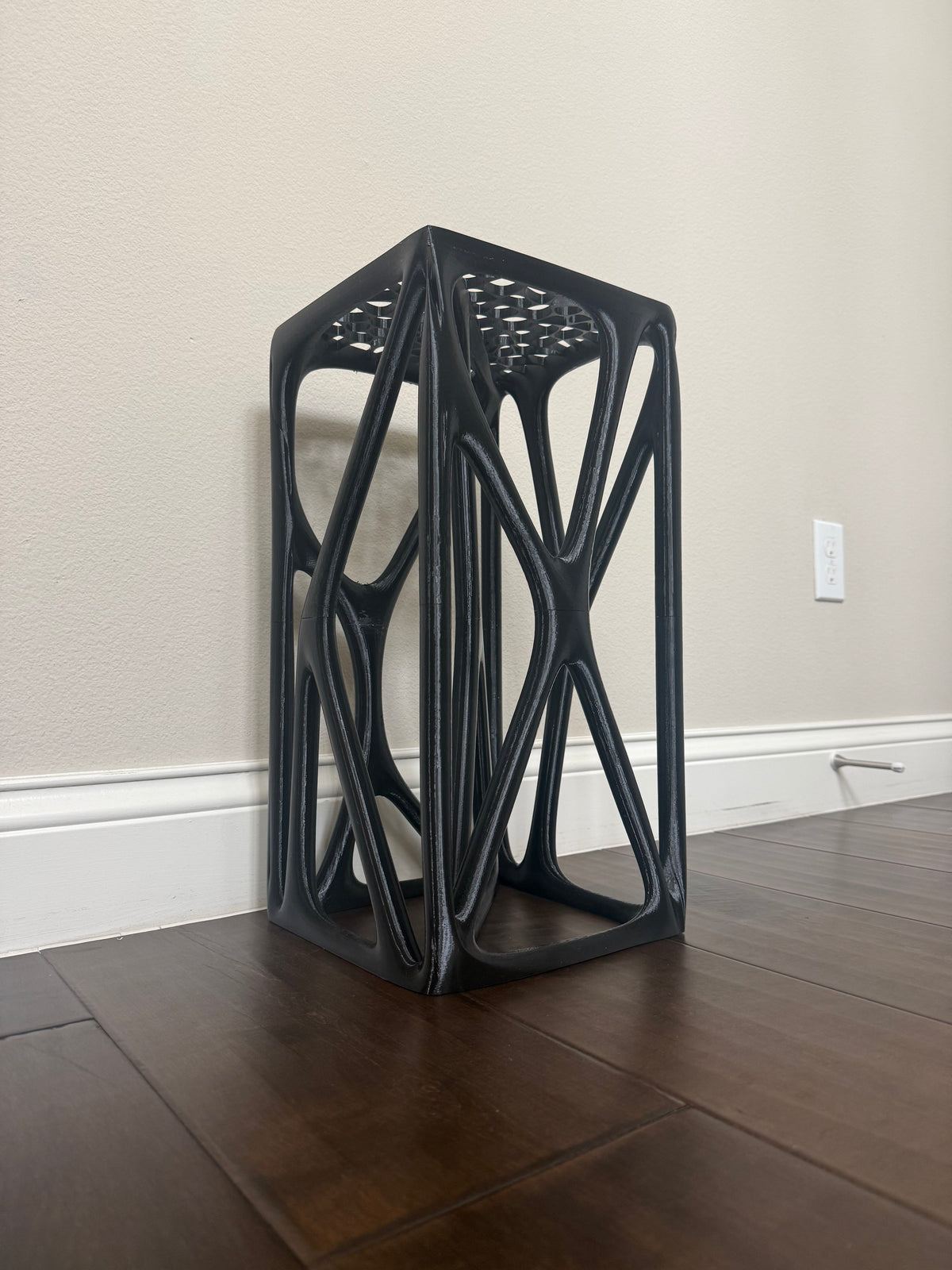 Voronoi Nightstand - Modern Accent Table